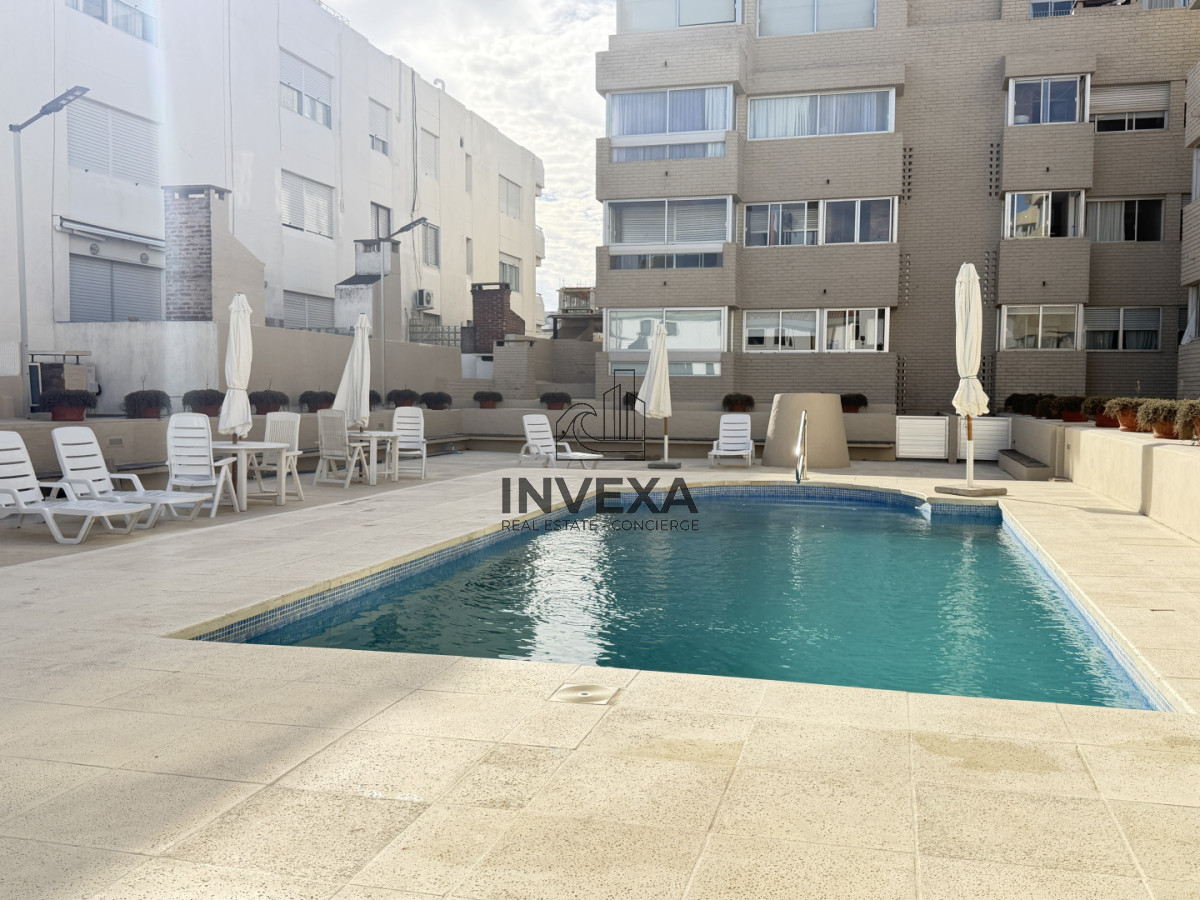 Apartamento ID.9890 - Oportunidad Vista al Mar Peninsula Apartamento de 4 Dormitorios Punta del Este