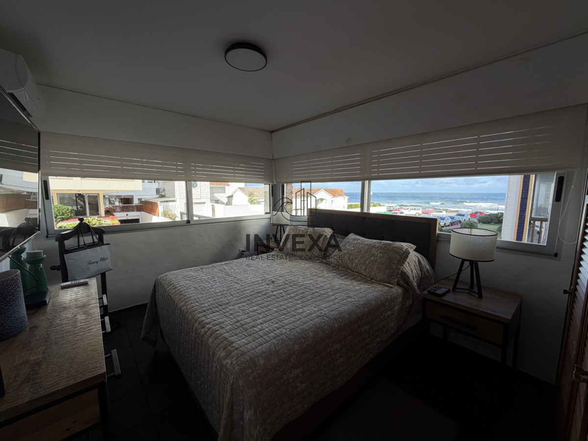 Apartamento ID.9890 - Oportunidad Vista al Mar Peninsula Apartamento de 4 Dormitorios Punta del Este