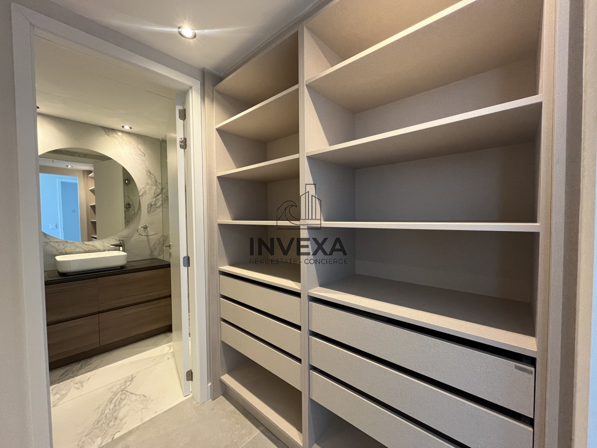 Apartamento ID.2273 - Venta Apartamento en VENETIAN Punta del Este Playa Brava