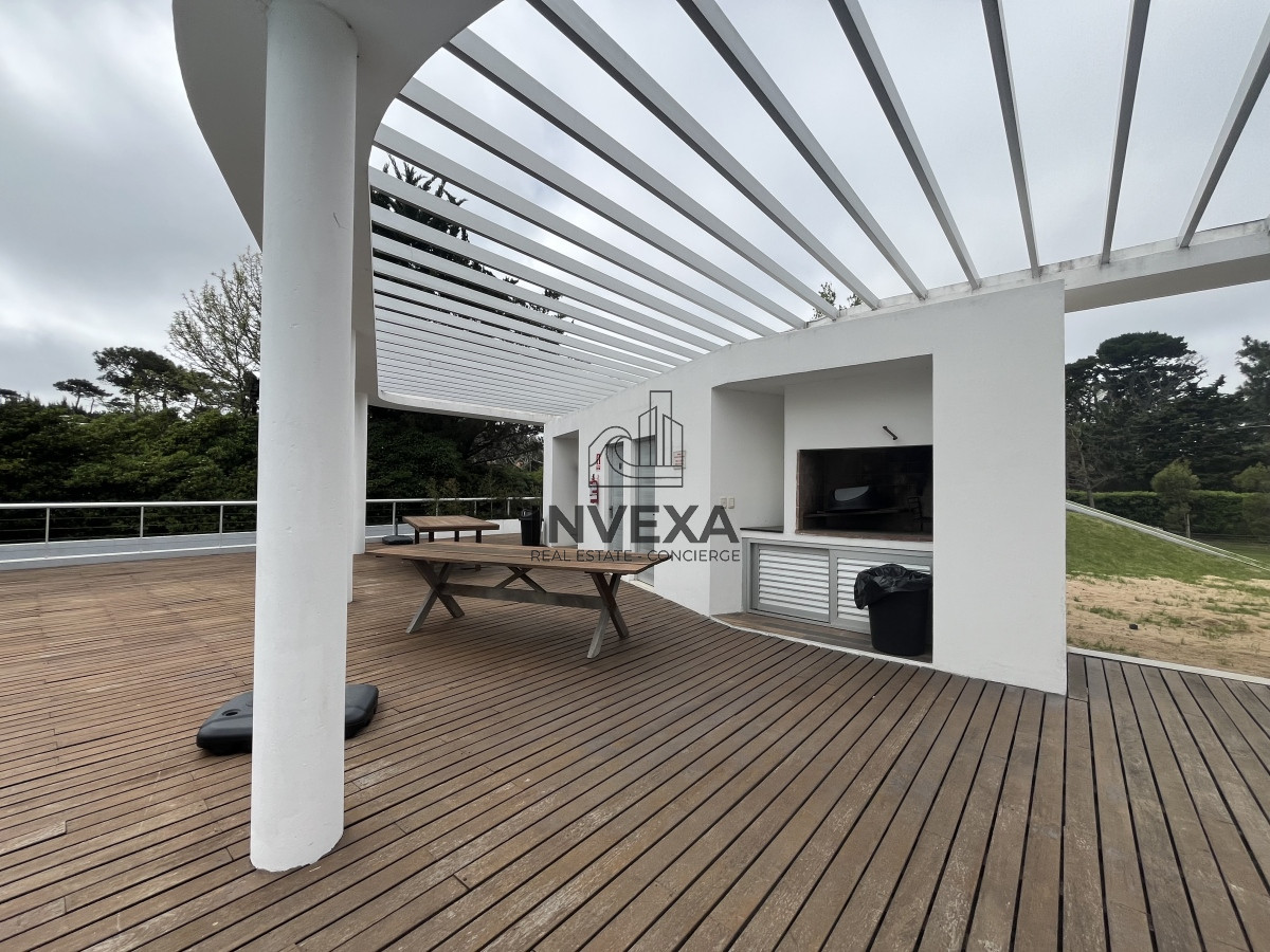 Apartamento ID.1845 - Oportunidad Apartamento en Venta Primera linea de la Mansa 2 dormitorios Isabel Pinares Punta del Este con Parrillero y Garaje