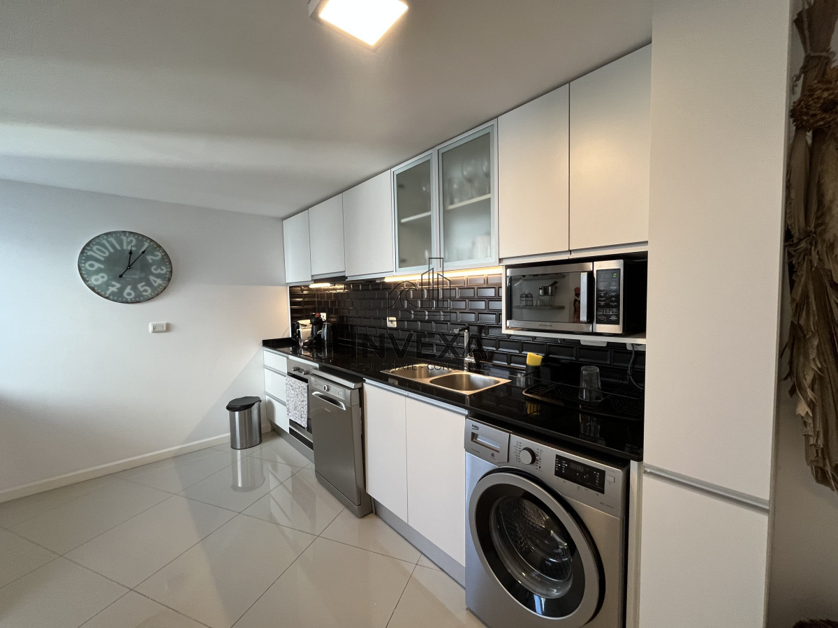 Apartamento ID.8804 - Hermoso Apartamento en Venta frente al mar Primera Linea de Mansa!