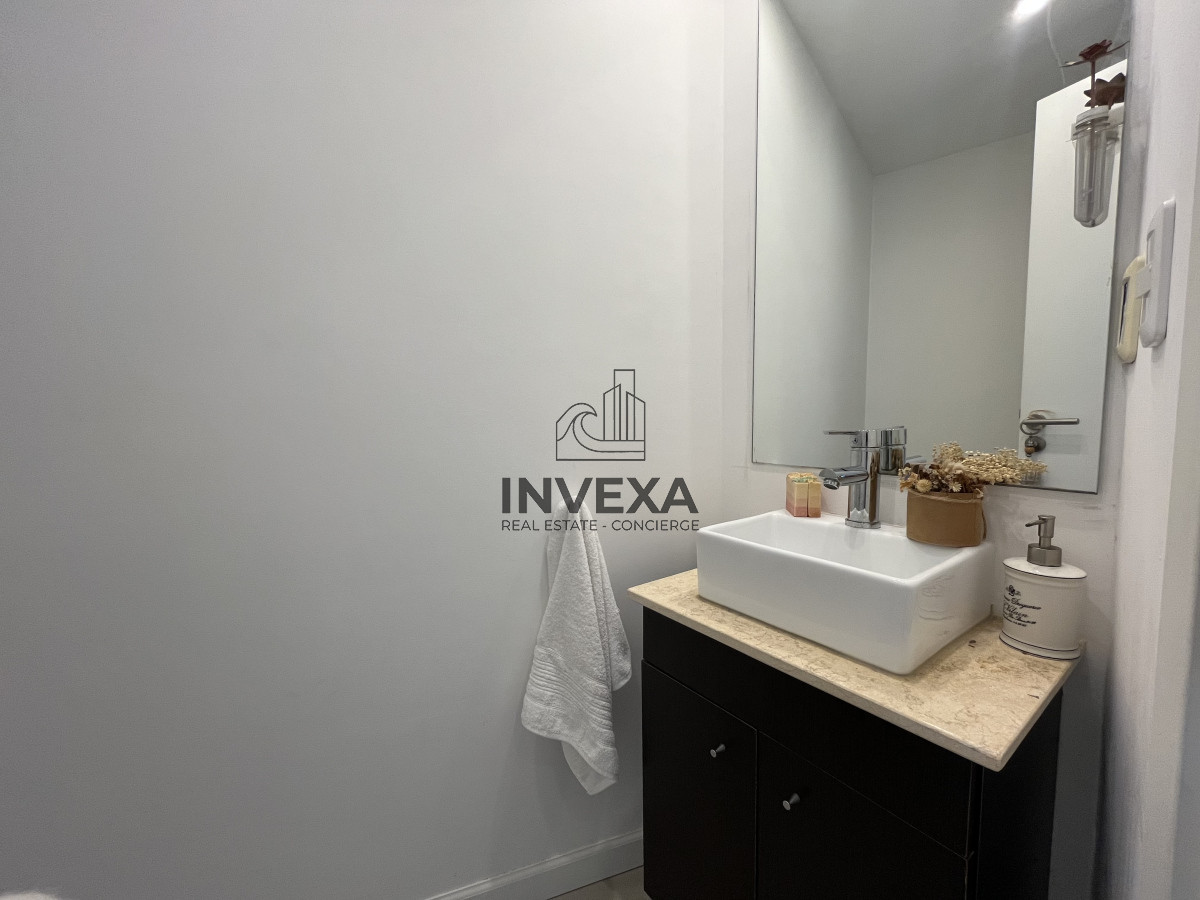 Apartamento ID.8804 - Hermoso Apartamento en Venta frente al mar Primera Linea de Mansa!