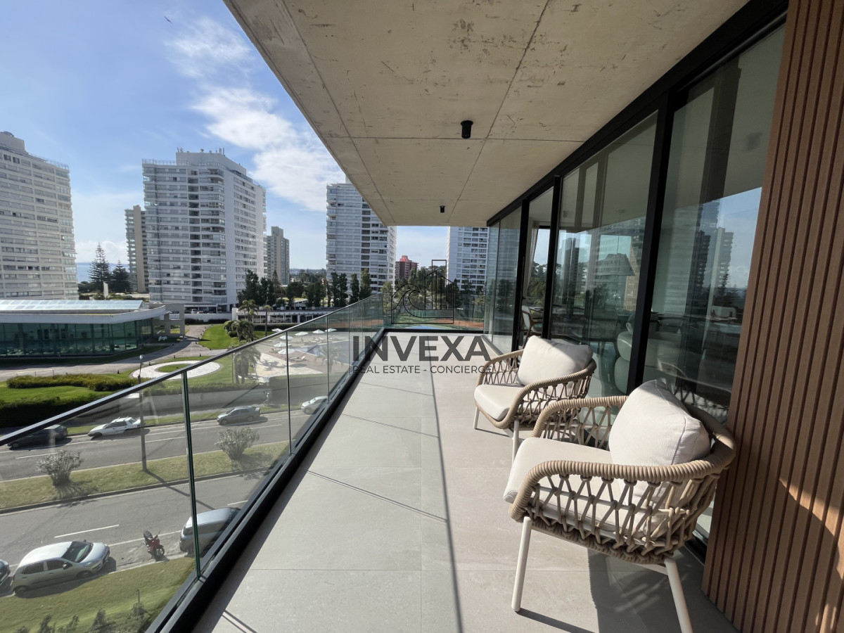 Apartamento ID.9665 - Apartamento en Venta a Estrenar con Vista al Mar Playa Mansa Punta del Este 