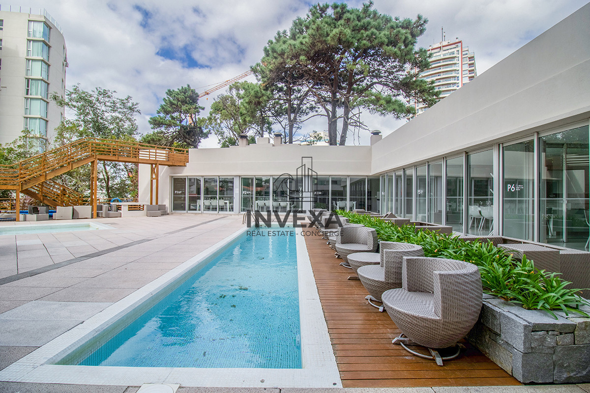 Apartamento ID.2092 - WIND TOWER Alquiler Temporal Apartamento de 2 dormitorios en Playa Brava Amenities y Servicios Punta del Este