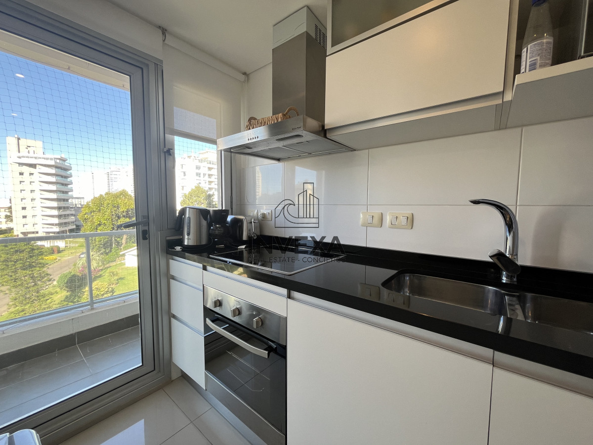 Apartamento ID.2092 - WIND TOWER Alquiler Temporal Apartamento de 2 dormitorios en Playa Brava Amenities y Servicios Punta del Este