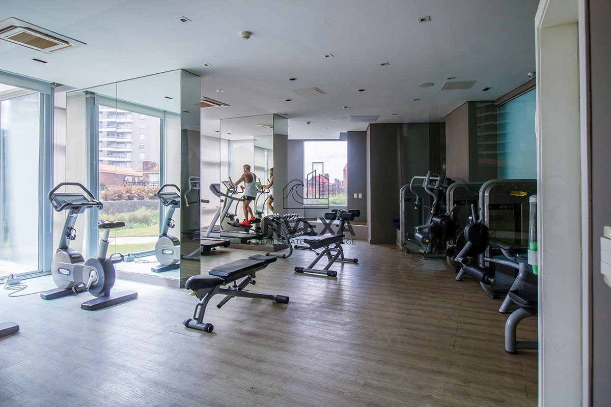 Apartamento ID.2092 - WIND TOWER Alquiler Temporal Apartamento de 2 dormitorios en Playa Brava Amenities y Servicios Punta del Este