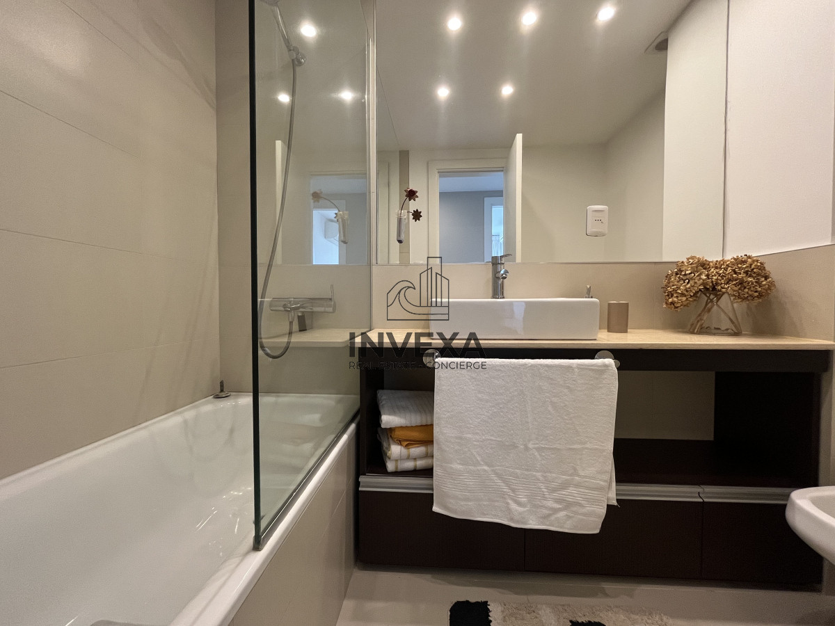 Apartamento ID.8804 - Hermoso Apartamento en Venta frente al mar Primera Linea de Mansa!