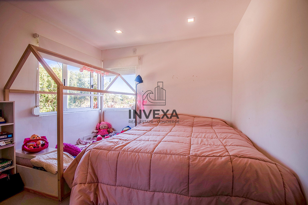 Casa ID.1833 - Venta Casa Punta del Este tres dormitorios piscina nueva! Zona Marly!