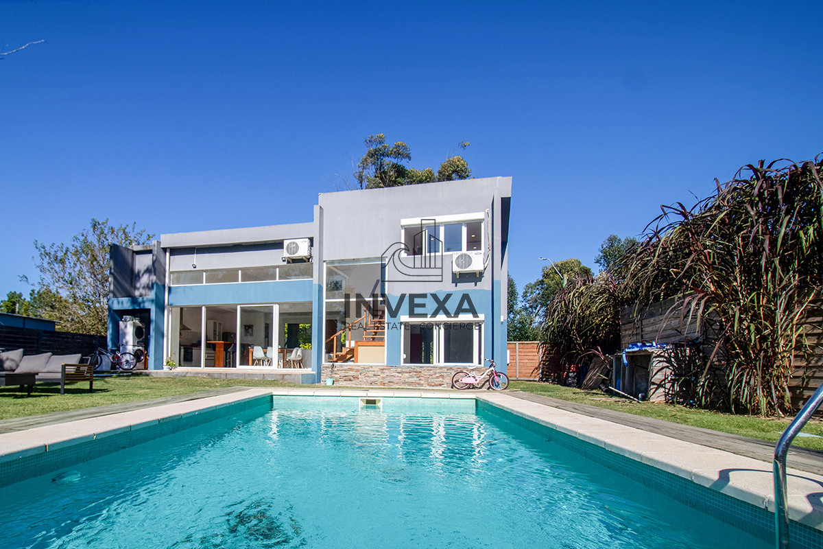 Casa ID.1833 - Venta Casa Punta del Este tres dormitorios piscina nueva! Zona Marly!