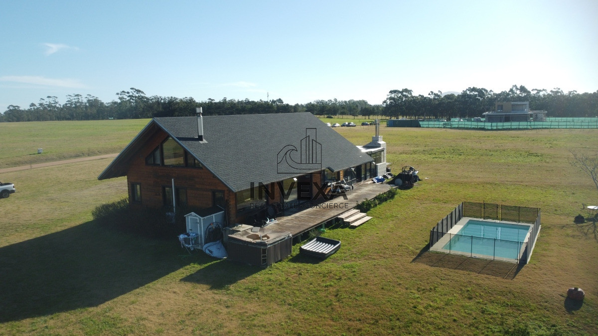 Casa ID.10247 - Casa en venta barrio privado Laguna de los Cisnes Punta del Este 