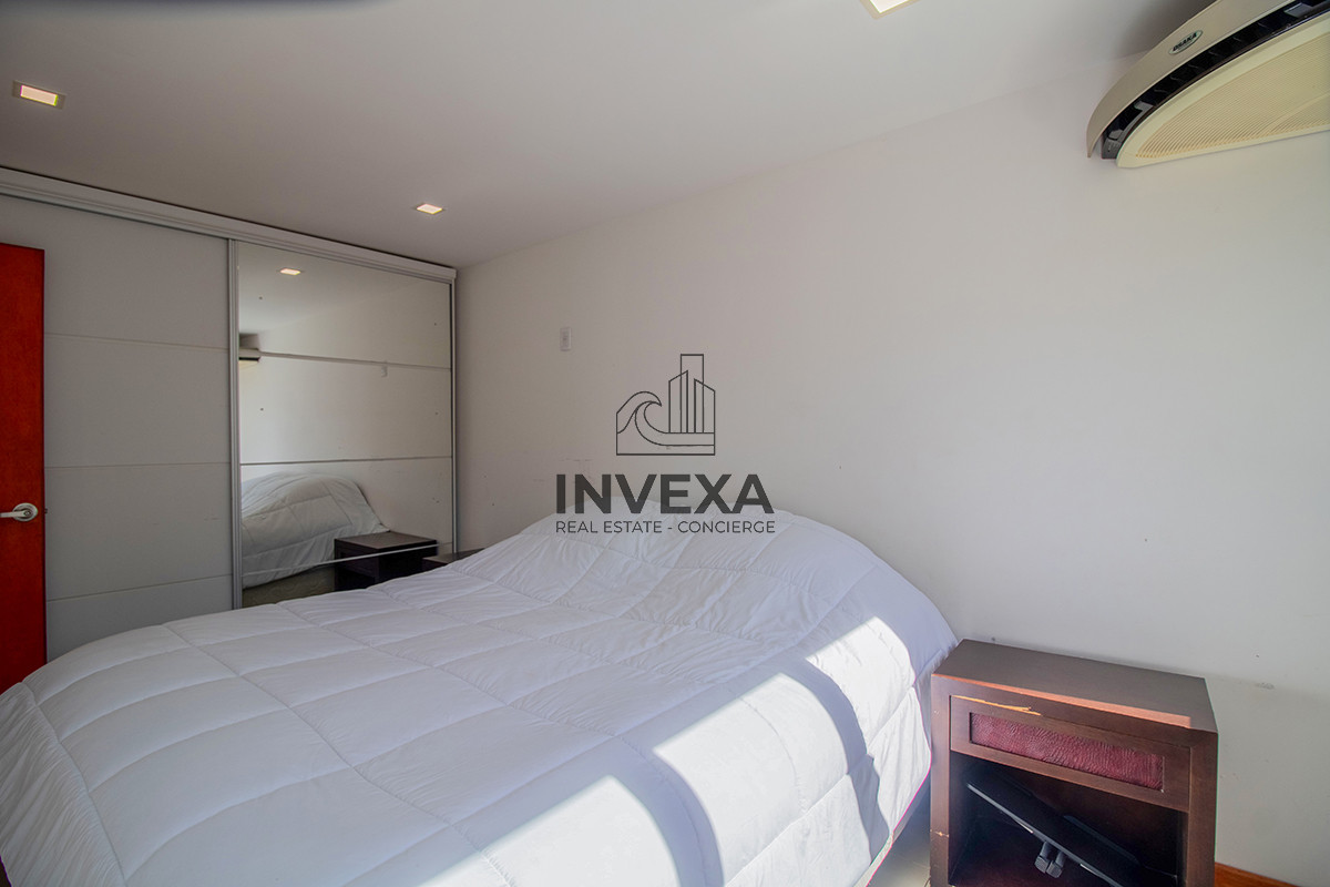 Casa ID.1833 - Venta Casa Punta del Este tres dormitorios piscina nueva! Zona Marly!
