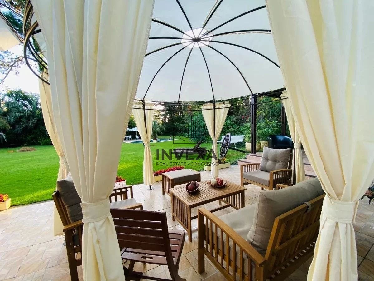 Casa ID.1001 - Casa en Venta y Alquiler 6 Dormitorios Barrio Cantegril Punta del Este Uruguay