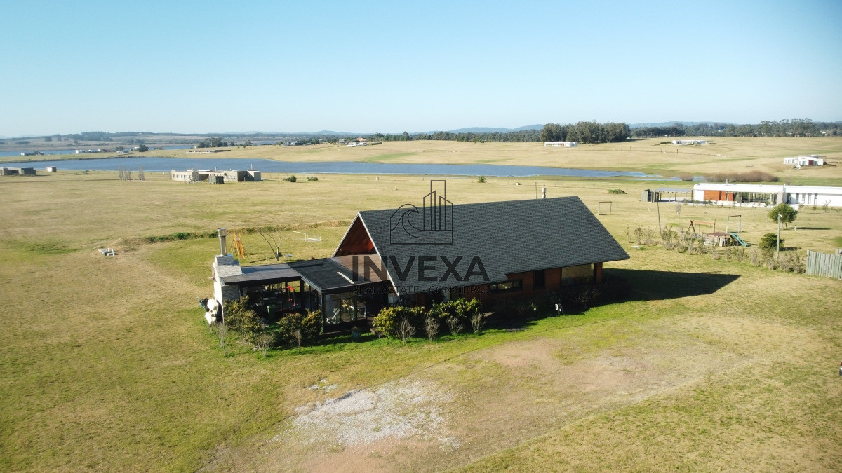Casa ID.10247 - Casa en venta barrio privado Laguna de los Cisnes Punta del Este 