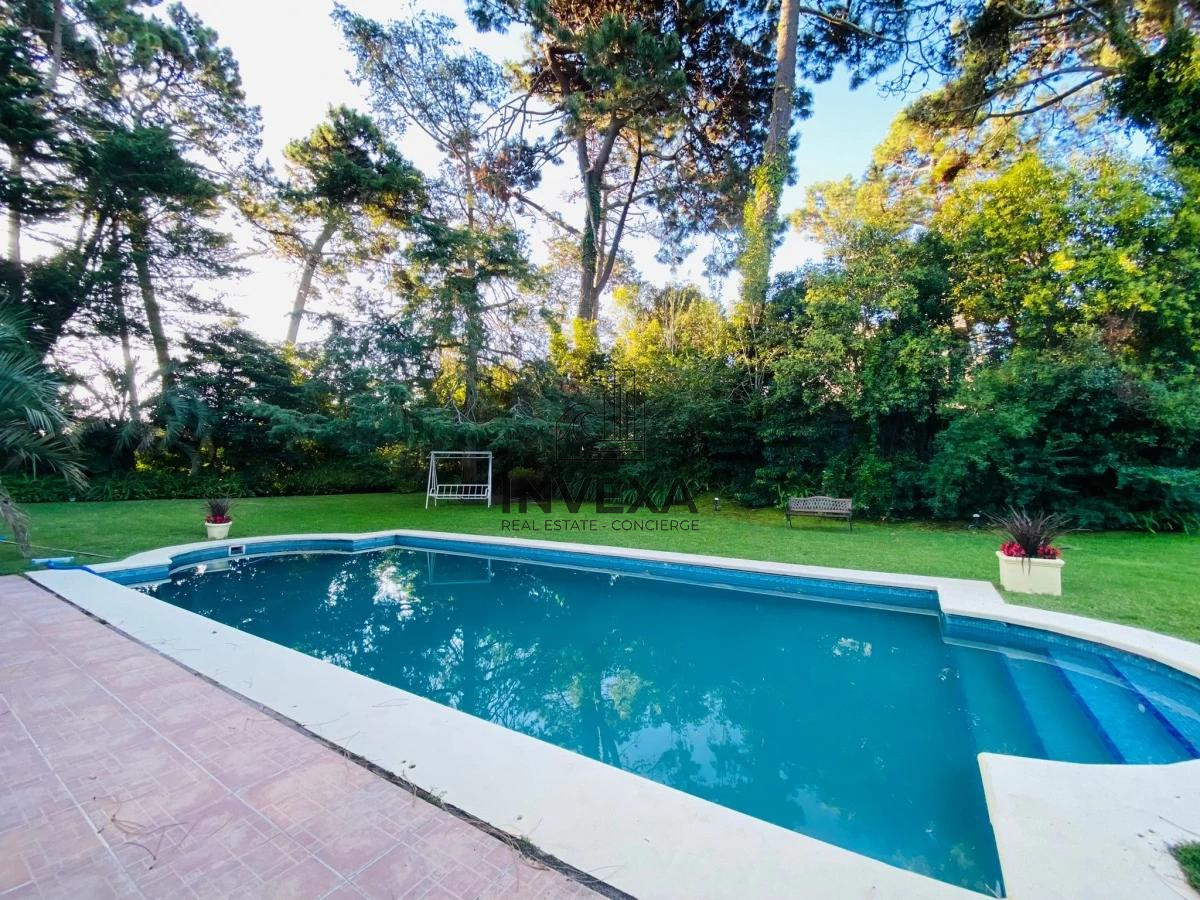 Casa ID.1001 - Casa en Venta y Alquiler 6 Dormitorios Barrio Cantegril Punta del Este Uruguay