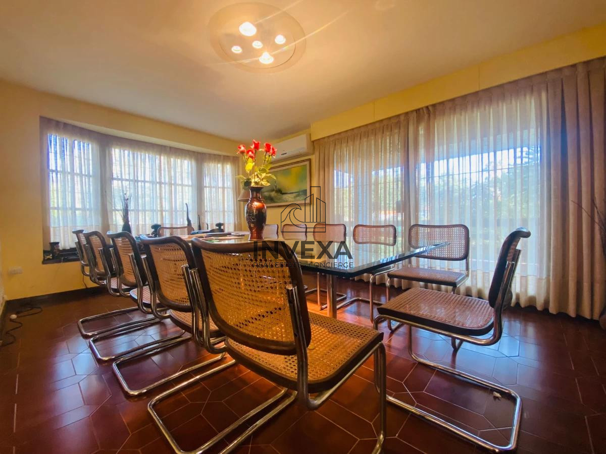 Casa ID.1001 - Casa en Venta y Alquiler 6 Dormitorios Barrio Cantegril Punta del Este Uruguay