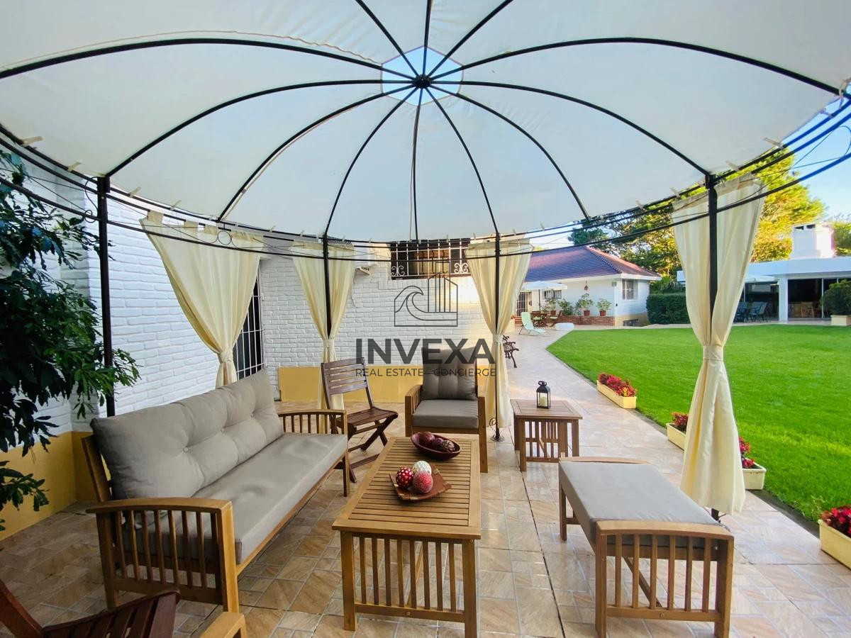 Casa ID.1001 - Casa en Venta y Alquiler 6 Dormitorios Barrio Cantegril Punta del Este Uruguay