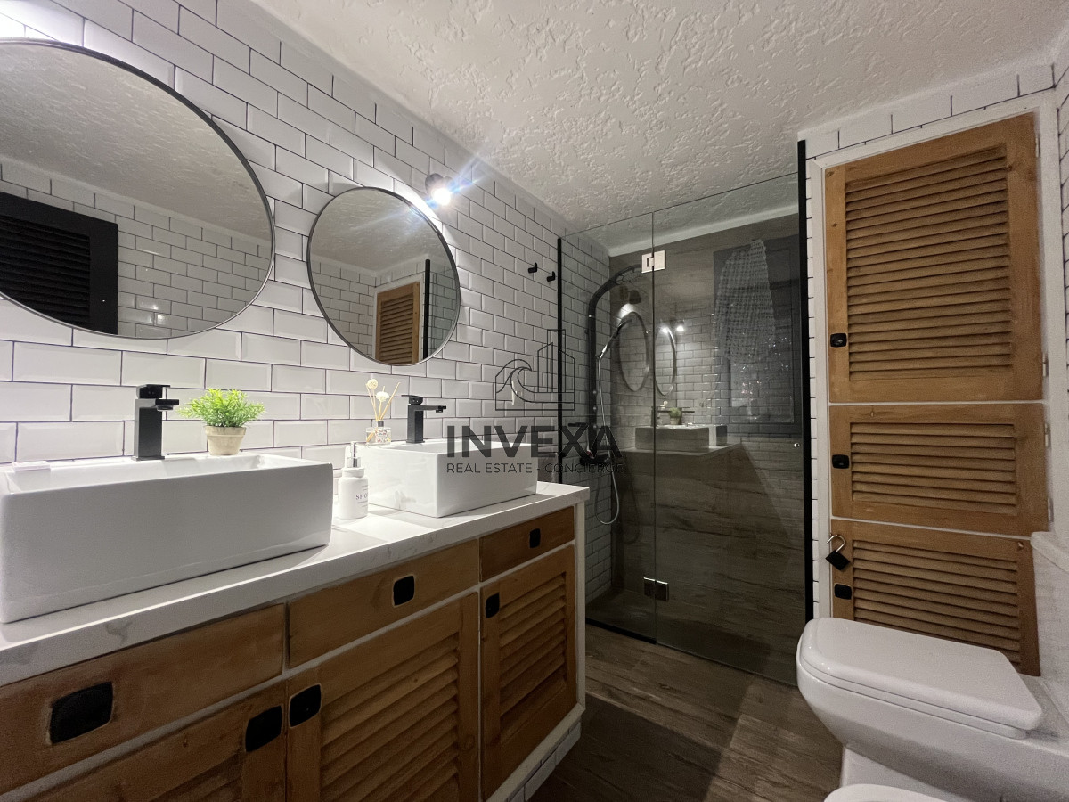 Casa ID.9252 - Venta Casa Punta del Este 4 dormitorios en Barrio Marly Punta del Este con piscina 