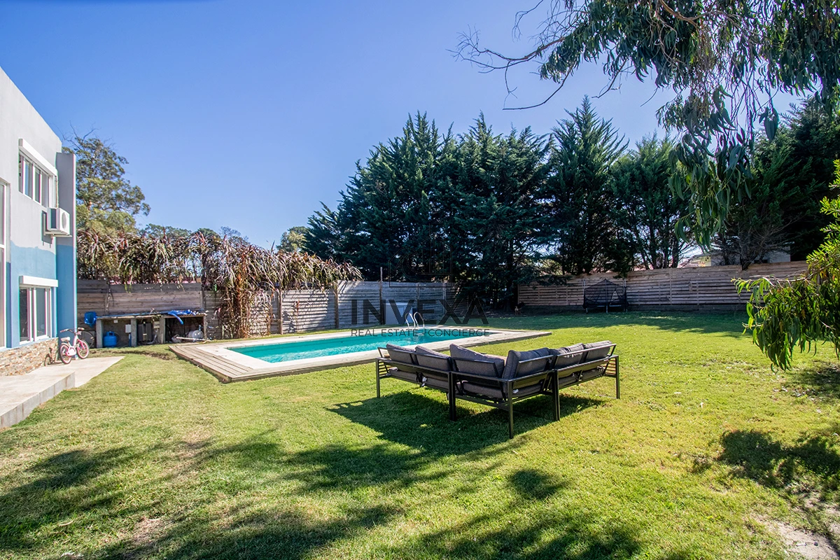 Casa ID.1833 - Venta Casa Punta del Este tres dormitorios piscina nueva! Zona Marly!