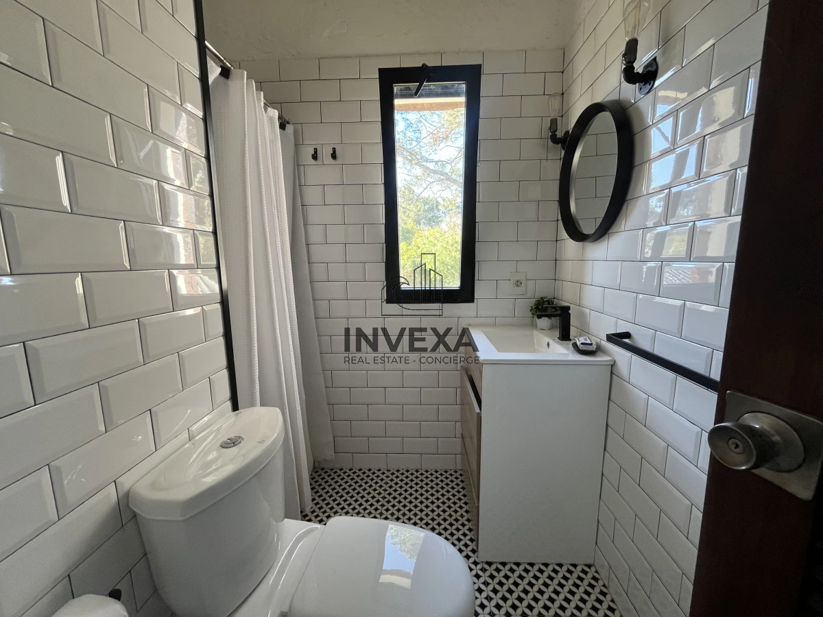 Casa ID.9252 - Venta Casa Punta del Este 4 dormitorios en Barrio Marly Punta del Este con piscina 