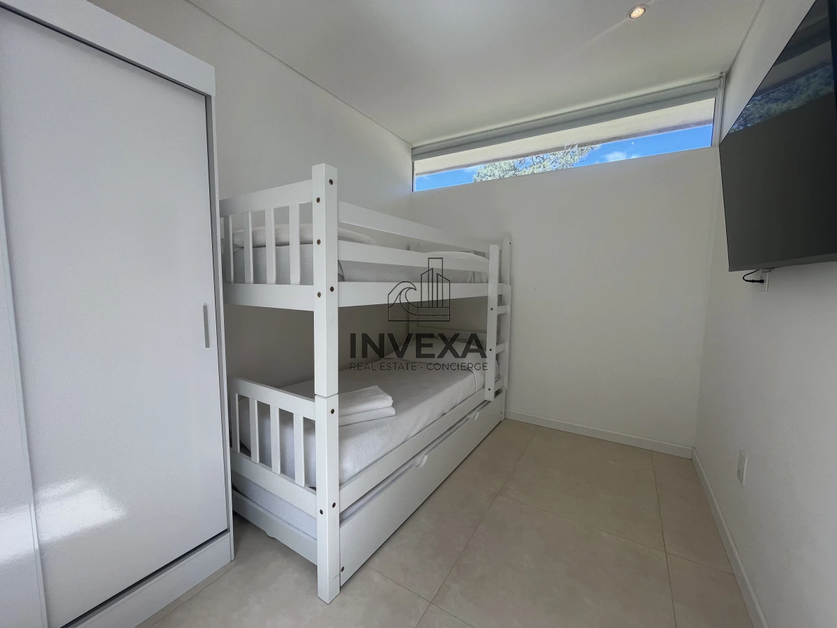 Casa ID.9467 - Casa en Venta 4 Dormitorios en Solanas Barrio Privado Punta del Este 