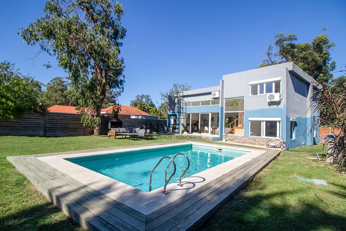 Casa ID.1833 - Venta Casa Punta del Este tres dormitorios piscina nueva! Zona Marly!