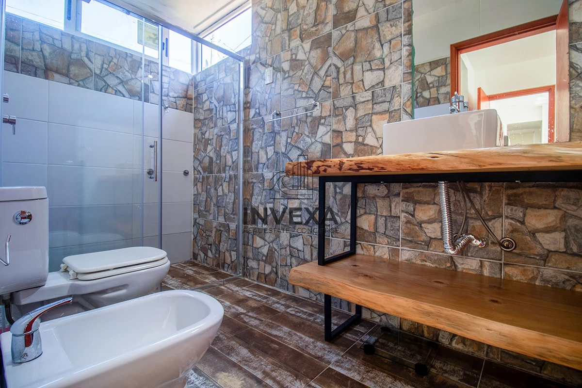 Casa ID.1833 - Venta Casa Punta del Este tres dormitorios piscina nueva! Zona Marly!