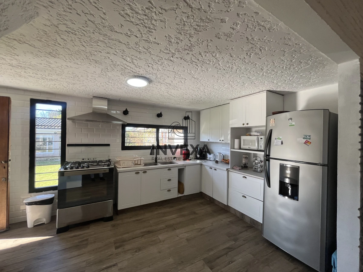 Casa ID.9252 - Venta Casa Punta del Este 4 dormitorios en Barrio Marly Punta del Este con piscina 