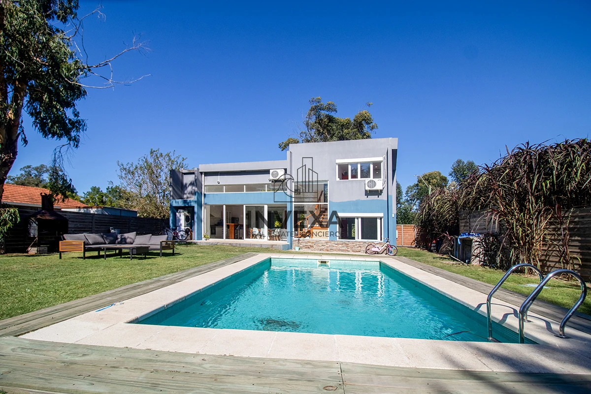 Casa ID.1833 - Venta Casa Punta del Este tres dormitorios piscina nueva! Zona Marly!
