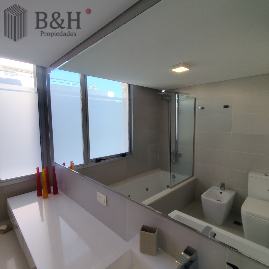 Apartamento ID.7330 - APARTAMENTO 3 DORMITORIOS. VIVI EL LUJO Y CONFORT EN PUNTA DEL ESTE