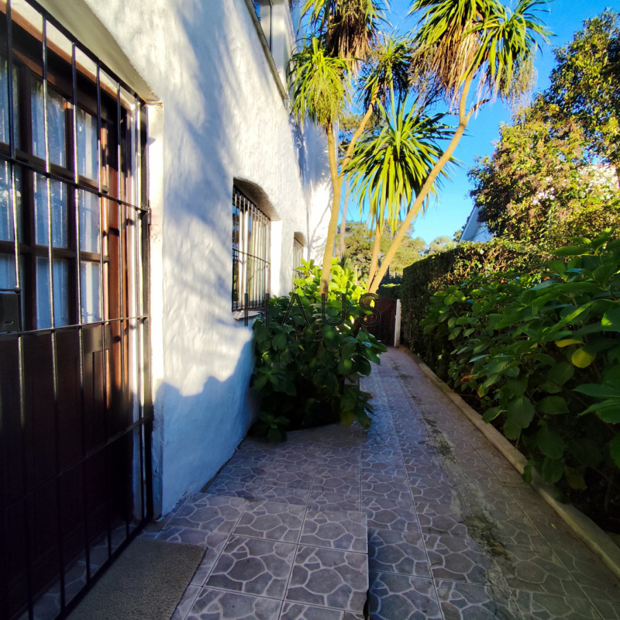 Casa ID.799 - CASA CANTEGRIL - 2 unidades integradas | 700 m² de terreno