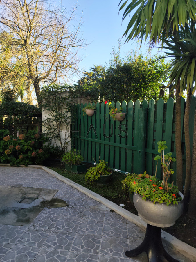 Casa ID.799 - CASA CANTEGRIL - 2 unidades integradas | 700 m² de terreno