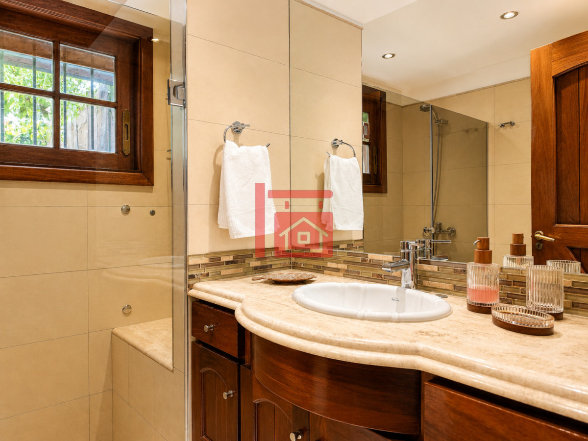 Casa ID.826 - ✨ Exclusiva residencia en San Rafael ✨