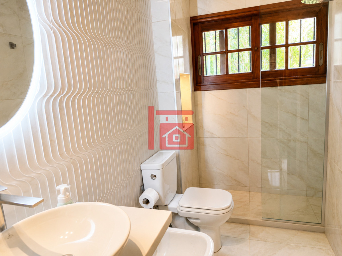 Casa ID.826 - ✨ Exclusiva residencia en San Rafael ✨