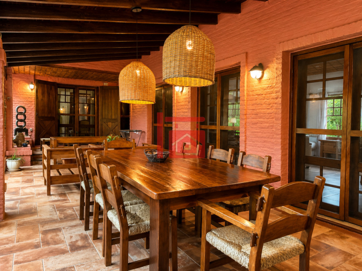 Casa ID.826 - ✨ Exclusiva residencia en San Rafael ✨