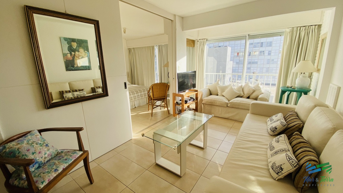 Apartamento ID.3375 - Vendo apartamento 1 dormitorio a metros del puerto, Punta del Este.