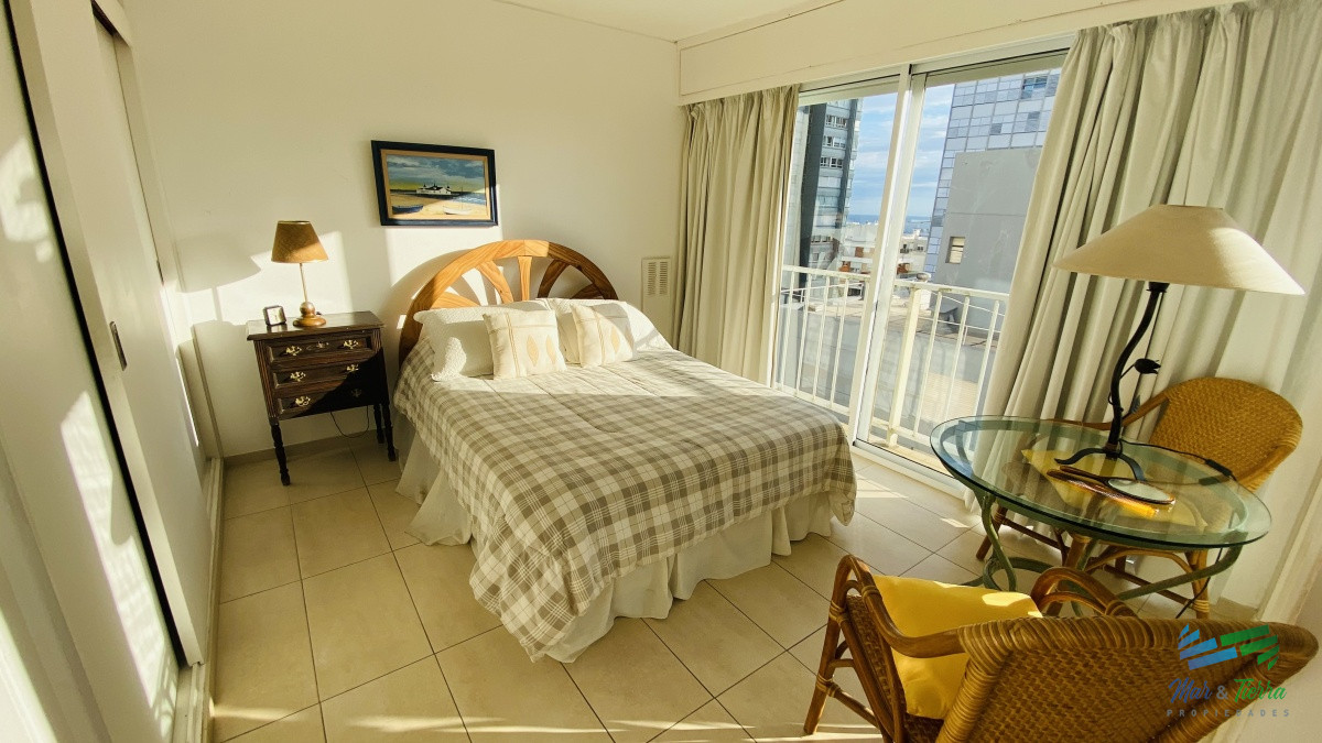 Apartamento ID.3375 - Vendo apartamento 1 dormitorio a metros del puerto, Punta del Este.