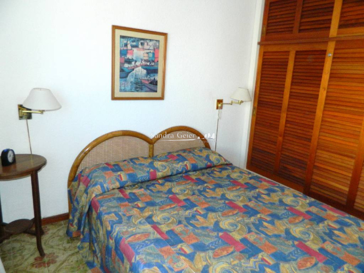 Apartamento ID.2893 - IMPERDIBLE !!! Apartamento en Peninsula, 2 dormitorios * VENTA