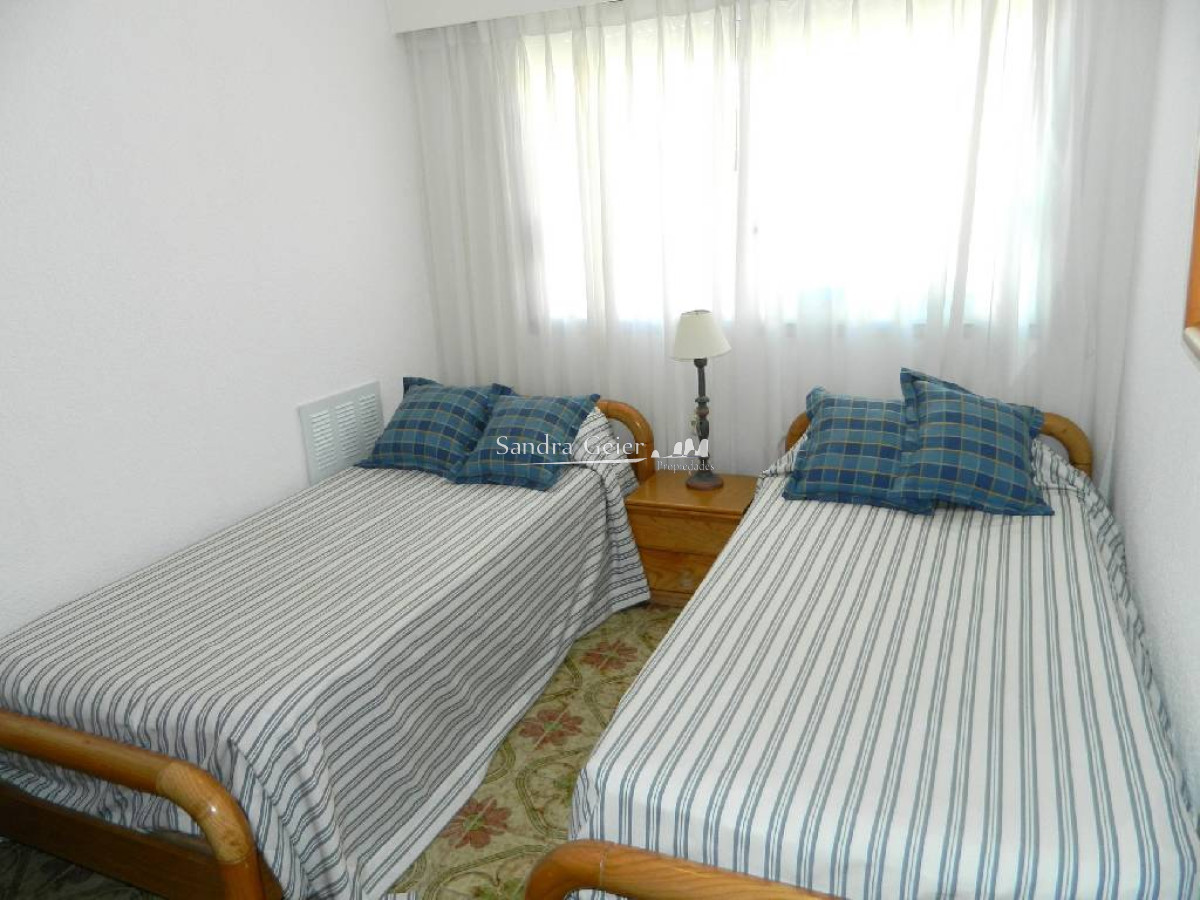 Apartamento ID.2893 - IMPERDIBLE !!! Apartamento en Peninsula, 2 dormitorios * VENTA