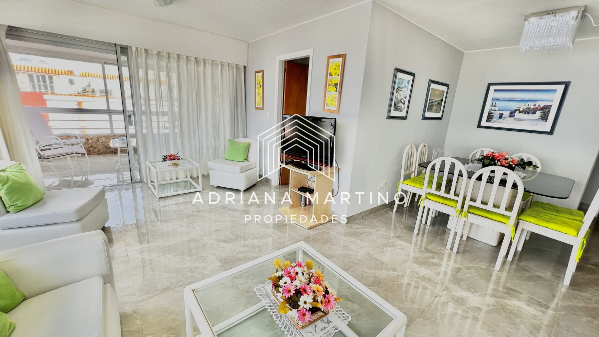 Apartamento ID.71677 - Oportunidad reciclada en Torre Verona, 2 dormitorios, Vistas!!!