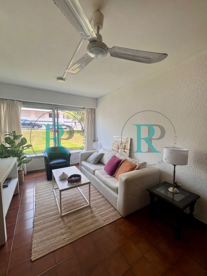 Apartamento ID.2485 - Oportunidad 2 y medio dorms próximo al Puerto!