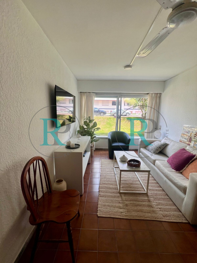 Apartamento ID.2485 - Oportunidad 2 y medio dorms próximo al Puerto!