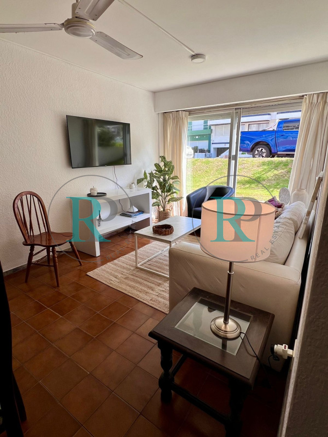 Apartamento ID.2485 - Oportunidad 2 y medio dorms próximo al Puerto!