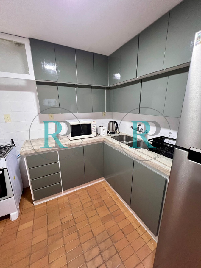 Apartamento ID.2485 - Oportunidad 2 y medio dorms próximo al Puerto!