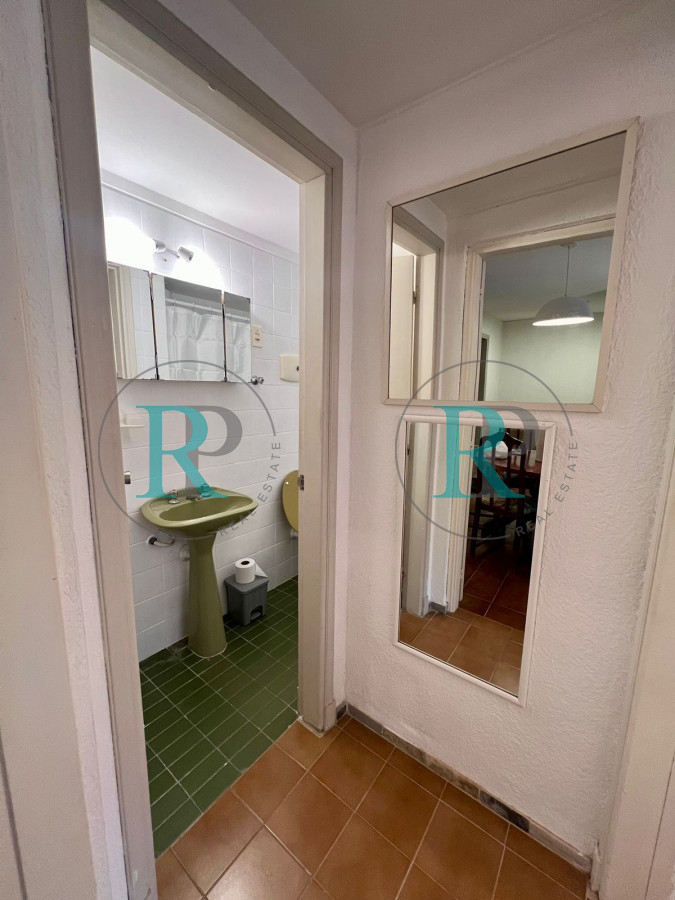 Apartamento ID.2485 - Oportunidad 2 y medio dorms próximo al Puerto!