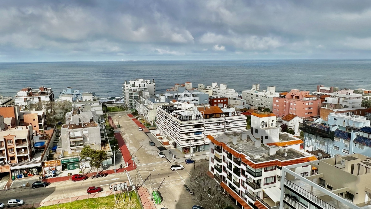 Apartamento ID.6171 - Oportunidad reciclada en Torre Verona, 2 dormitorios, Vistas!!!