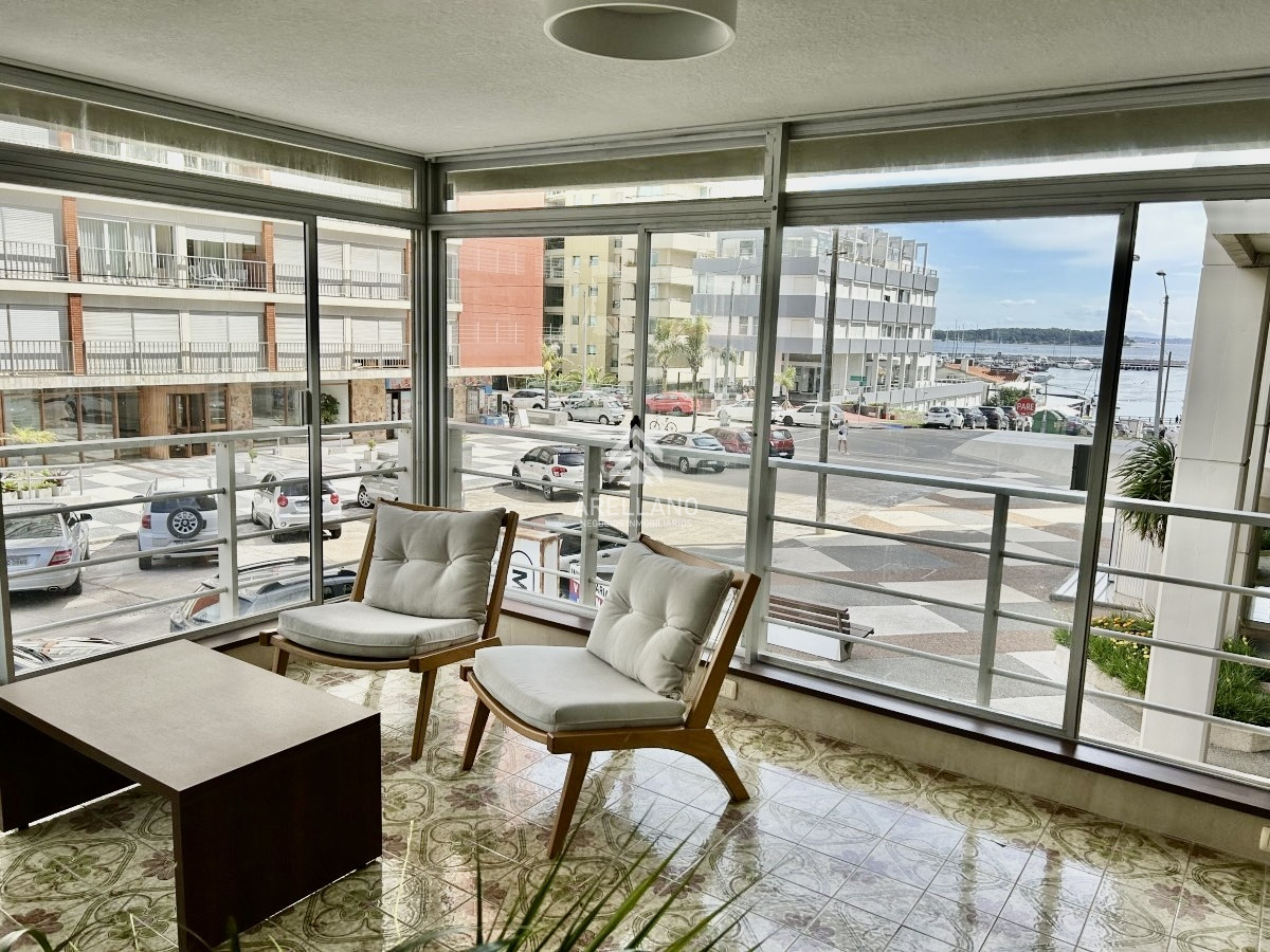 Apartamento ID.6527 - Venta Apartamento en Peninsula, 2 dormitorios 
