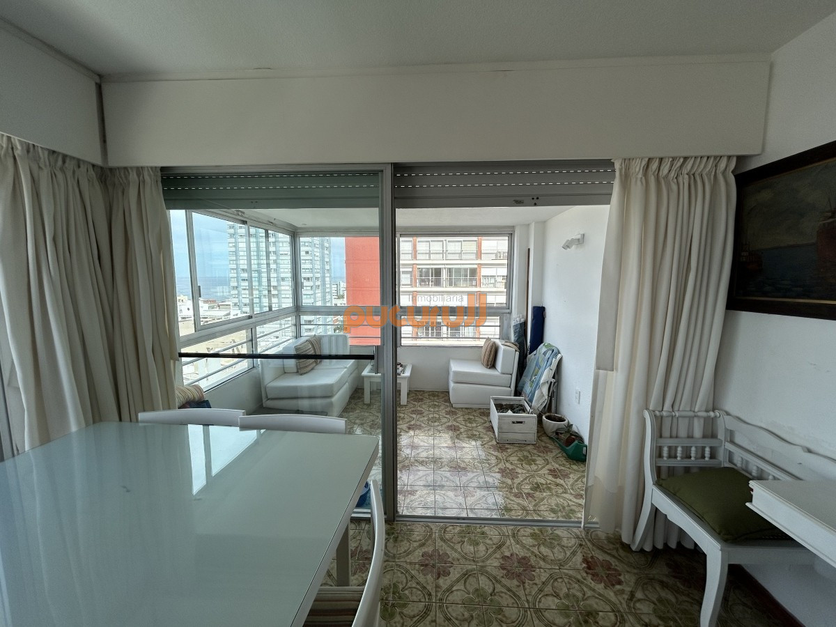 Apartamento ID.2844 - OPORTUNIDAD Venta Apartamento TORRE VERONA - 2 dormitorios y medio