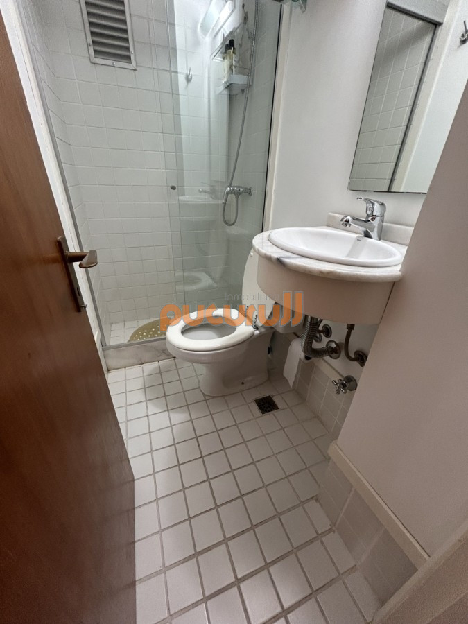 Apartamento ID.2844 - OPORTUNIDAD Venta Apartamento TORRE VERONA - 2 dormitorios y medio
