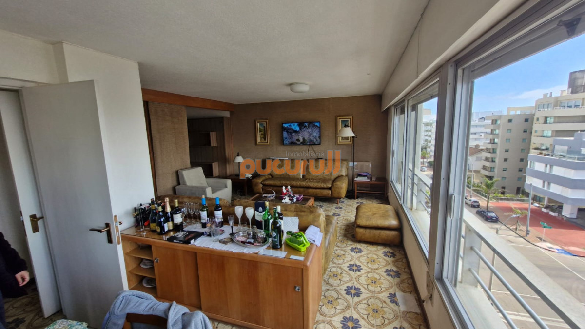 Apartamento ID.2100 - Oportunidad al Puerto - 2 Dormitorios