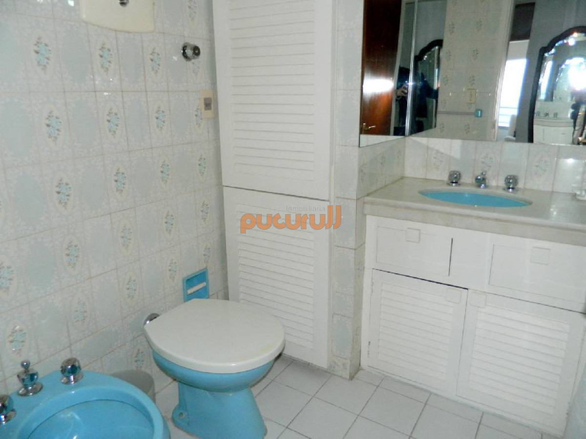 Apartamento ID.2101 - IMPERDIBLE !!! Apartamento en Peninsula, 2 dormitorios *